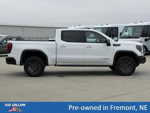 Summit White 2024 GMC Sierra 1500 AT4X
