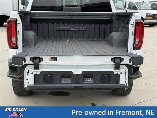 Summit White 2024 GMC Sierra 1500 AT4X