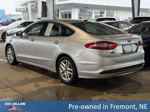 Ingot Silver Metallic 2014 Ford Fusion SE