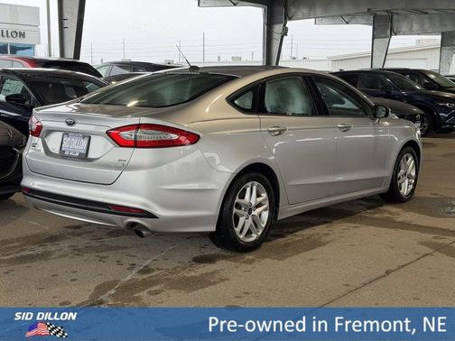 Ingot Silver Metallic 2014 Ford Fusion SE
