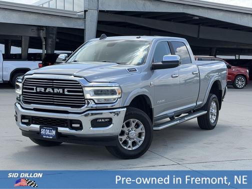 Billet Silver Metallic Clearcoat 2022 RAM 2500 Laramie Crew Cab 4x4 6'4' Box