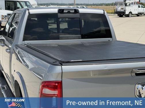 Billet Silver Metallic Clearcoat 2022 RAM 2500 Laramie Crew Cab 4x4 6'4' Box