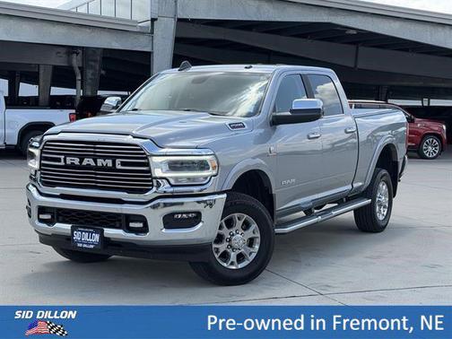 Billet Silver Metallic Clearcoat 2022 RAM 2500 Laramie Crew Cab 4x4 6'4' Box