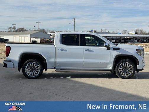 Glacier White Tricoat 2026 GMC Sierra 1500 Denali Ultimate