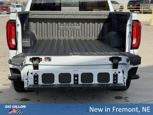 Glacier White Tricoat 2026 GMC Sierra 1500 Denali Ultimate