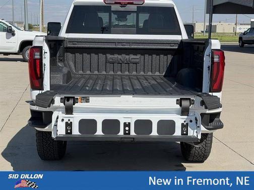 Summit White 2026 GMC Sierra 2500 Denali Ultimate