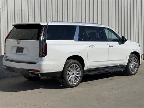 Crystal White Tricoat 2023 Cadillac Escalade ESV Premium Luxury
