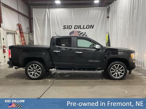Onyx Black 2021 GMC Canyon Denali