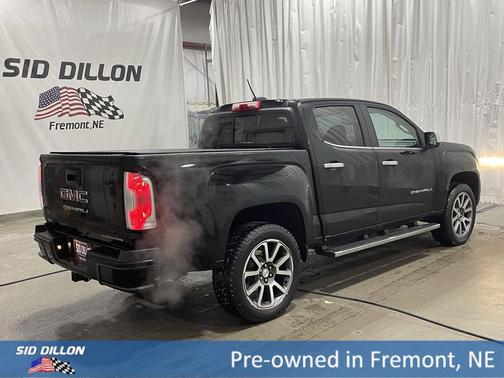 Onyx Black 2021 GMC Canyon Denali