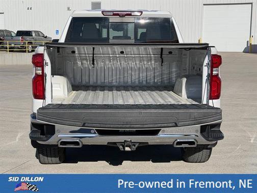 Iridescent Pearl Tricoat 2022 Chevrolet Silverado 1500 LTZ