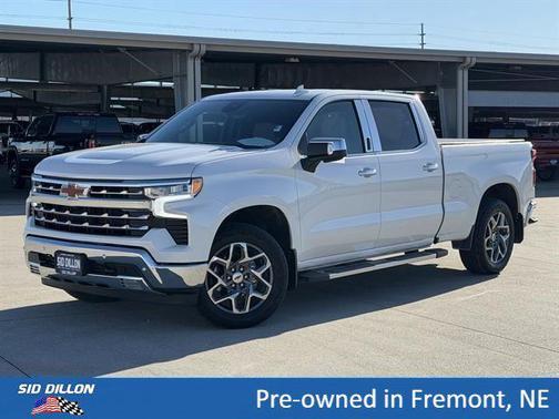 Iridescent Pearl Tricoat 2022 Chevrolet Silverado 1500 LTZ