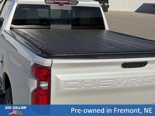 Iridescent Pearl Tricoat 2022 Chevrolet Silverado 1500 LTZ