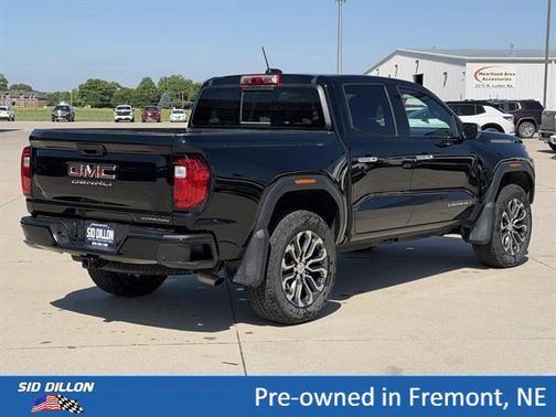Onyx Black 2025 GMC Canyon Denali