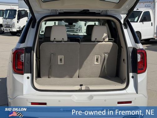 White Frost Tricoat 2023 GMC Acadia Denali