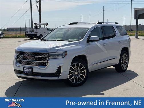 White Frost Tricoat 2023 GMC Acadia Denali
