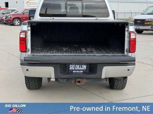 Oxford White 2014 Ford F-250 Lariat