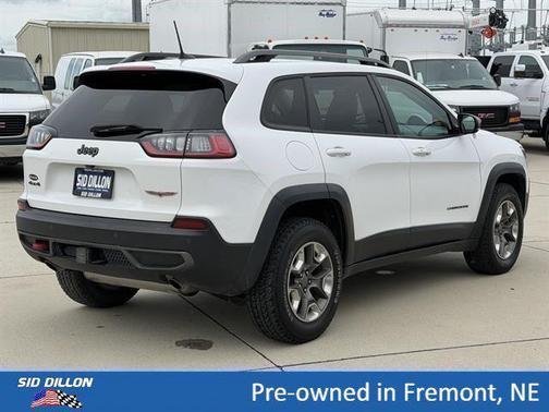 Bright White Clearcoat 2019 Jeep Cherokee Trailhawk