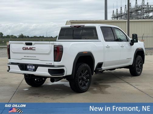 Summit White 2026 GMC Sierra 2500 AT4