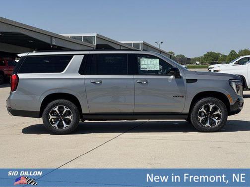 Sterling Metallic 2026 GMC Yukon XL 4WD AT4