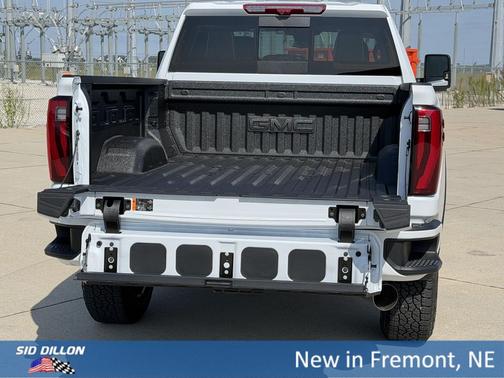 Glacier White Tricoat 2026 GMC Sierra 3500 Denali