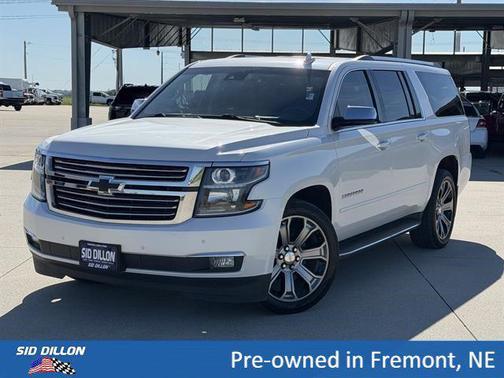 Iridescent Pearl Tricoat 2017 Chevrolet Suburban Premier
