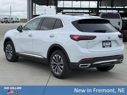 Iridescent White Tricoat 2026 Buick Envision Preferred AWD