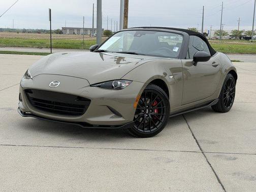 Zircon Sand 2023 Mazda MX-5 Miata Club