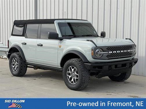 Cactus Gray 2024 Ford Bronco Badlands