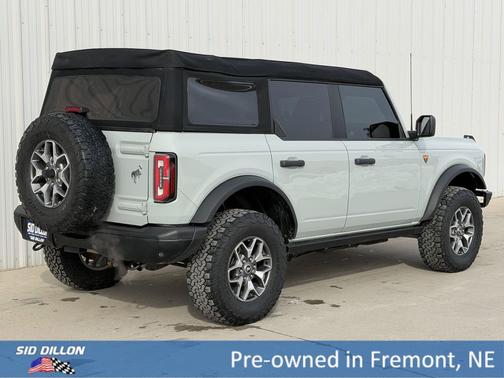 Cactus Gray 2024 Ford Bronco Badlands