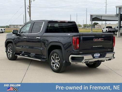 Titanium Rush Metallic 2022 GMC Sierra 1500 SLT