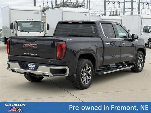 Titanium Rush Metallic 2022 GMC Sierra 1500 SLT