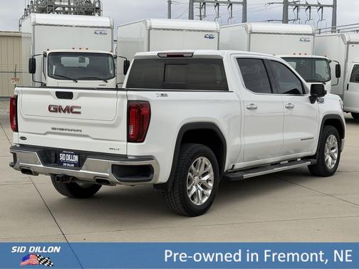 Summit White 2021 GMC Sierra 1500 SLT