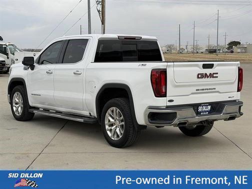 Summit White 2021 GMC Sierra 1500 SLT