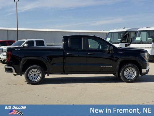 Onyx Black 2026 GMC Sierra 1500 Pro