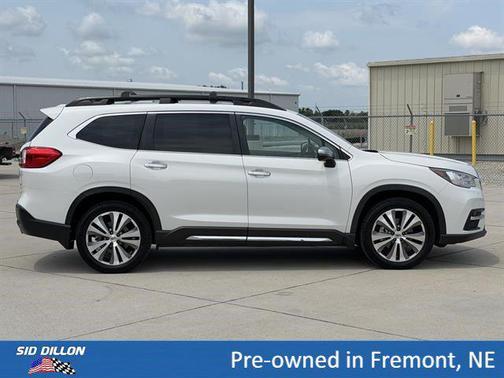 Crystal White Pearl 2021 Subaru Ascent Touring 7-Passenger
