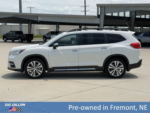 Crystal White Pearl 2021 Subaru Ascent Touring 7-Passenger