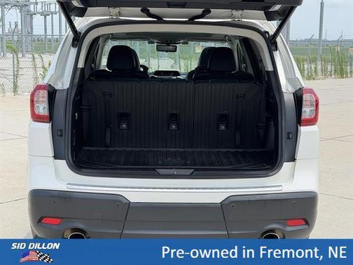 Crystal White Pearl 2021 Subaru Ascent Touring 7-Passenger