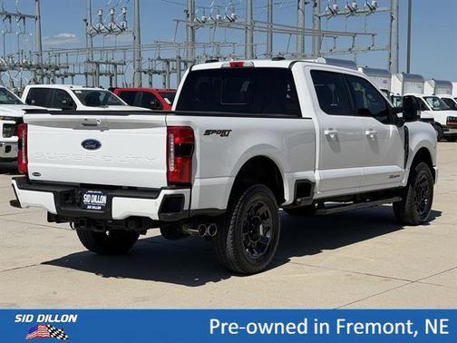 Oxford White 2024 Ford F-250 Lariat