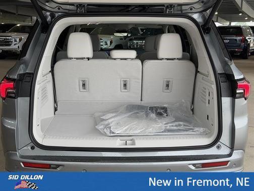 moonstone gray metallic 2026 Buick Enclave Avenir FWD