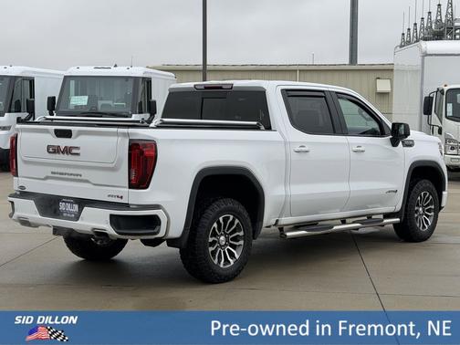 Summit White 2021 GMC Sierra 1500 AT4