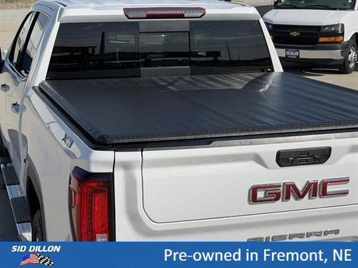 Summit White 2019 GMC Sierra 1500 SLT