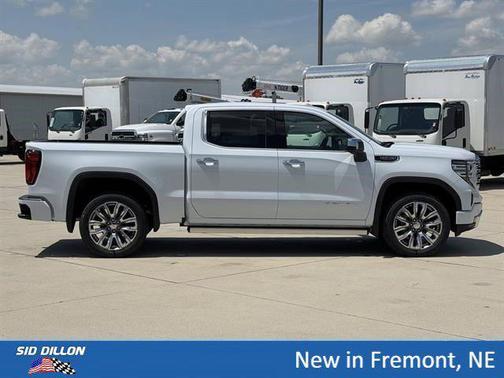 Glacier White Tricoat 2026 GMC Sierra 1500 Denali