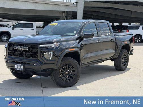 Onyx Black 2026 GMC Canyon Elevation