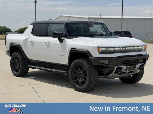 Interstellar White 2026 GMC HUMMER EV Pickup 3X