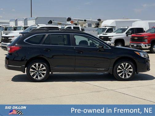 Crystal Black Silica 2016 Subaru Outback 2.5i Limited