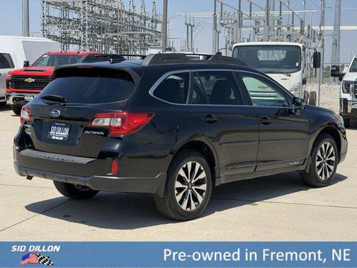 Crystal Black Silica 2016 Subaru Outback 2.5i Limited