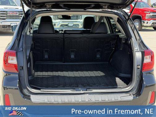 Crystal Black Silica 2016 Subaru Outback 2.5i Limited