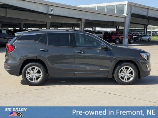 Graphite Gray Metallic 2019 GMC Terrain SLE