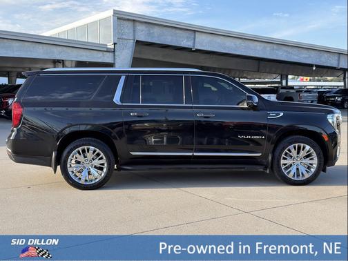Onyx Black 2021 GMC Yukon XL SLT