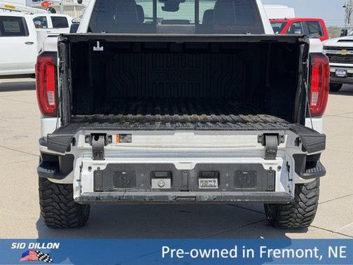 White Frost Tricoat 2022 GMC Sierra 1500 Denali Ultimate